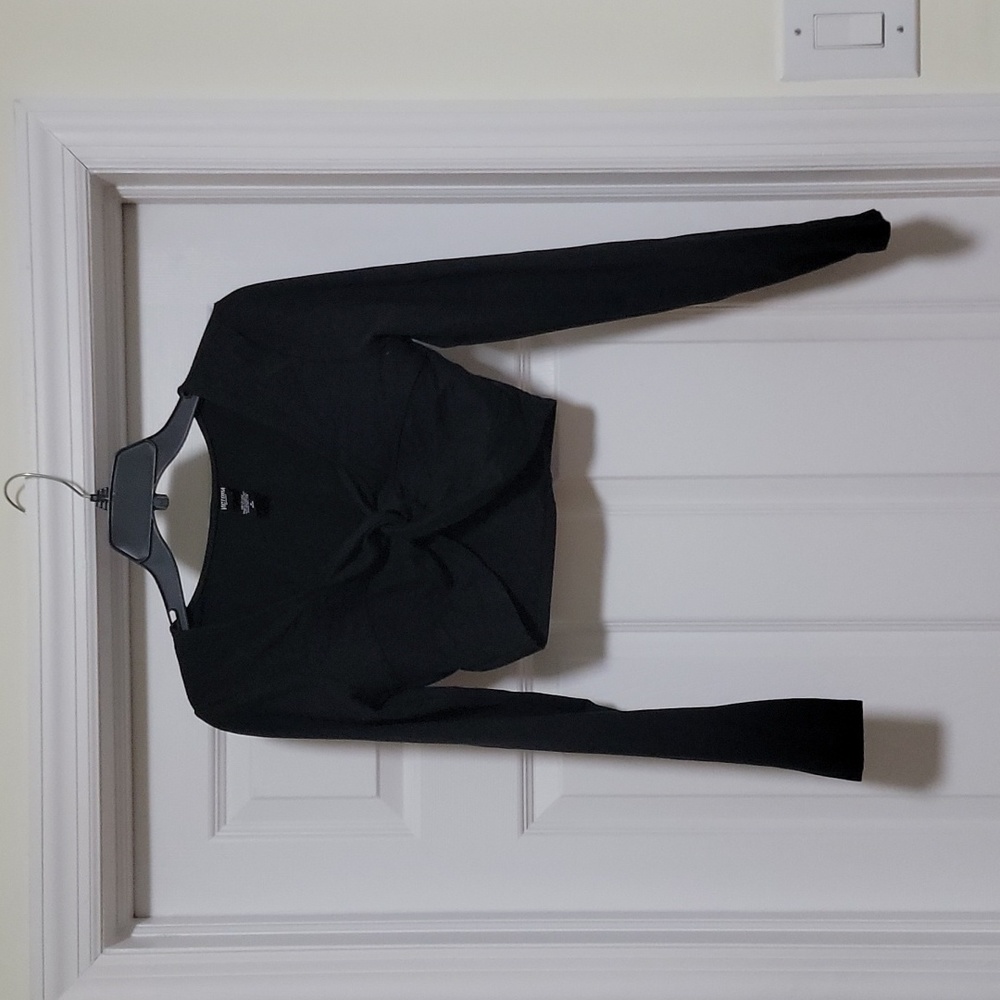Victoria's Secret Sport Cropped  Dance Fitness Long Sleeve Top sz Medium